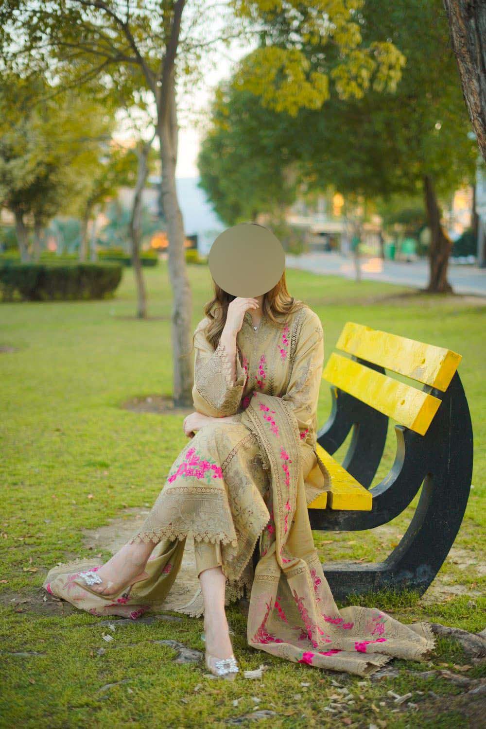 Aneela’s Heavy Embroidered Lawn 3-Piece with Cotton Net Dupatta Unstitched DPS70