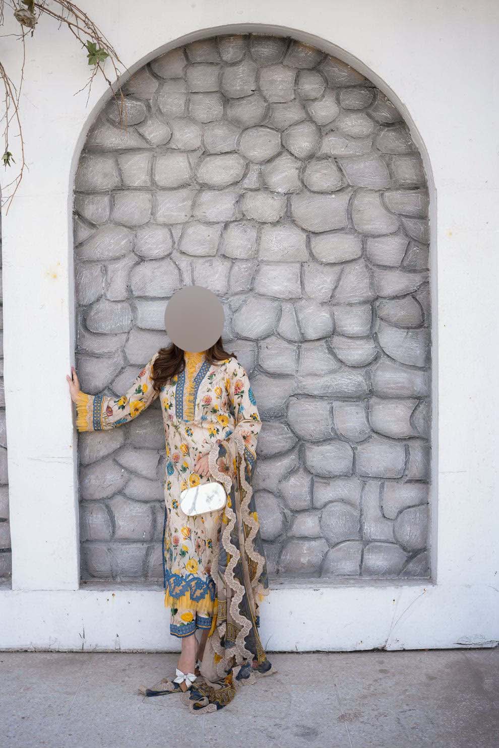 Aneela Digital Printed Lawn 3-Piece with Ready-to-Wear Chiffon Dupatta Unstitched DPS107