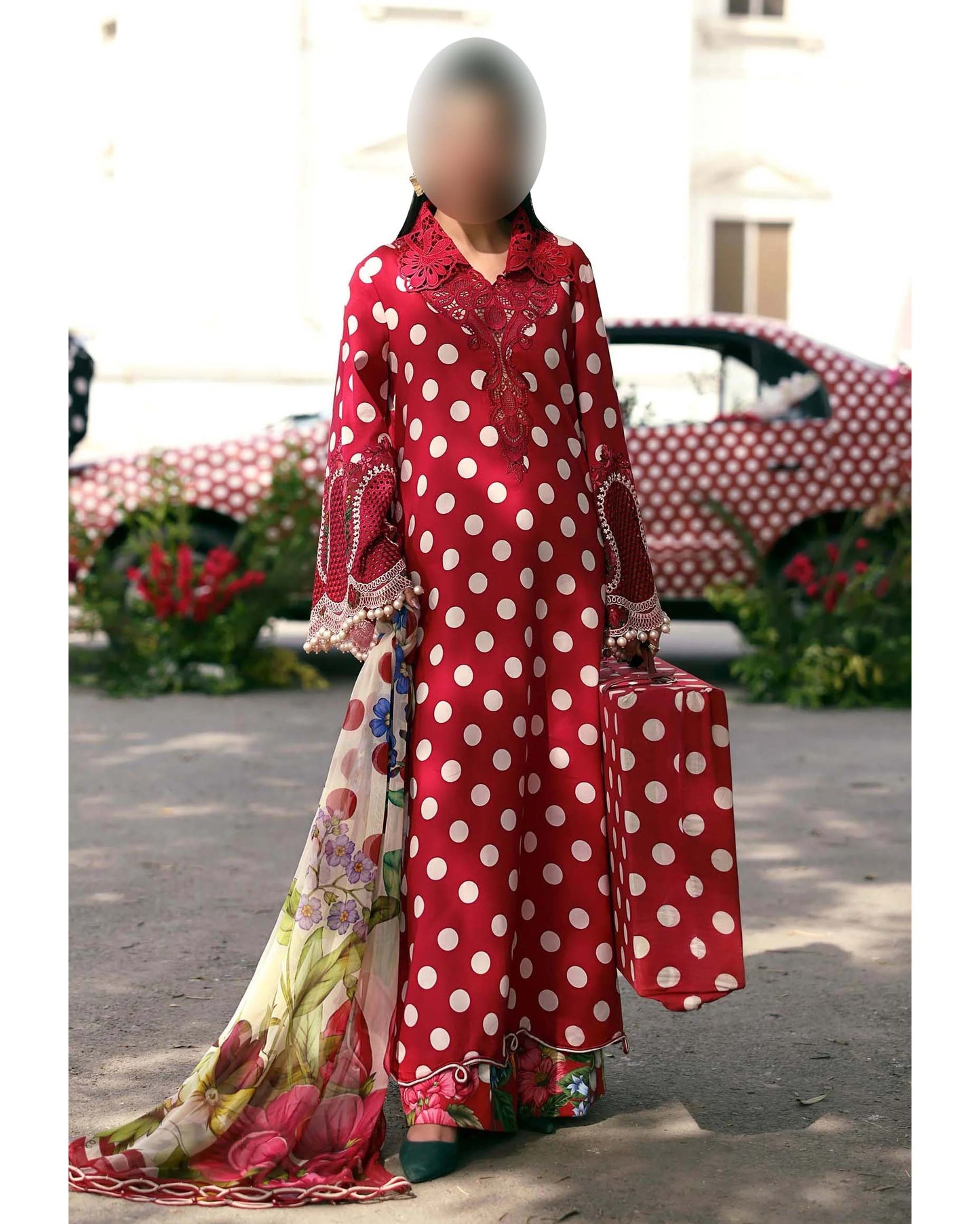 Printed Lawn 3-Piece Suit with Chiffon Dupatta KS79MX011