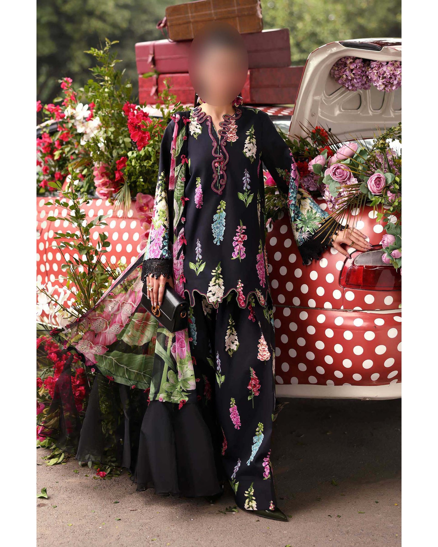 Printed Lawn 3-Piece Suit with Chiffon Dupatta KS79MX017