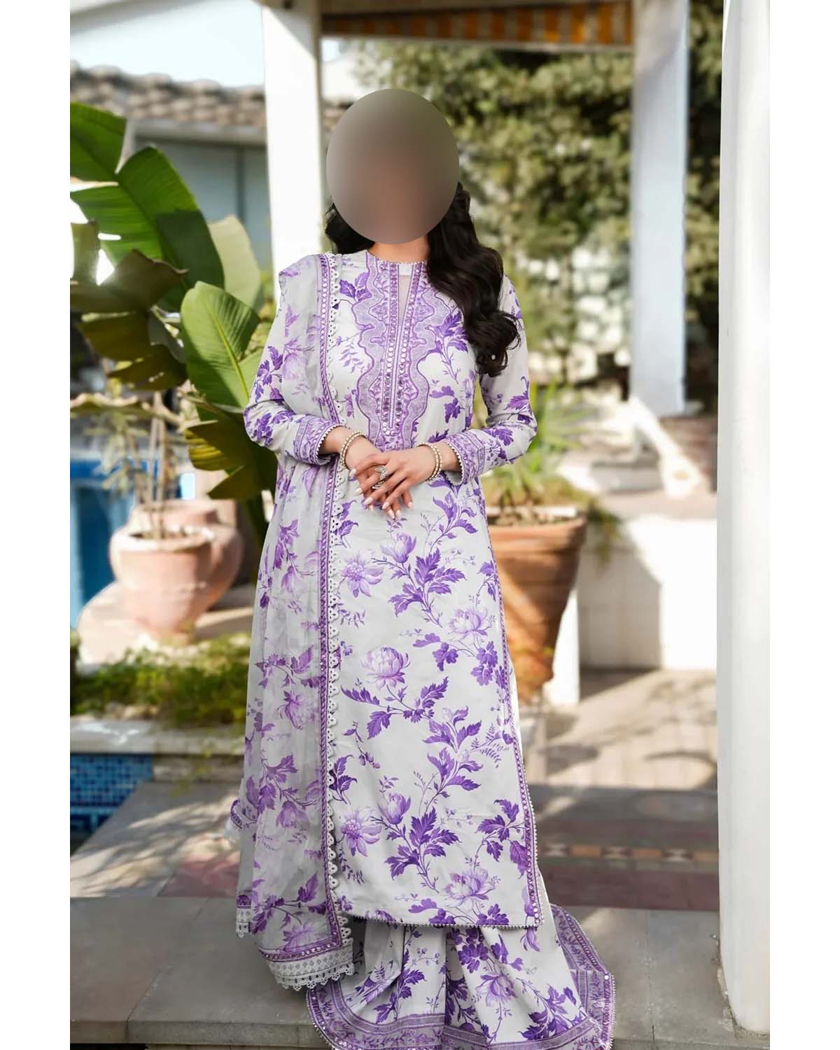 Printed Lawn 3-Piece Suit with Chiffon Dupatta KS79MX020