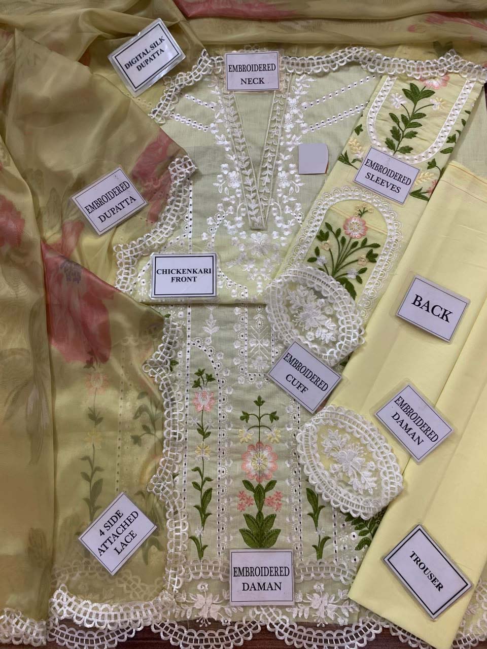 Maria B 3-Piece Luxury Embroidered Chikankari Lawn Suit 81MX0010