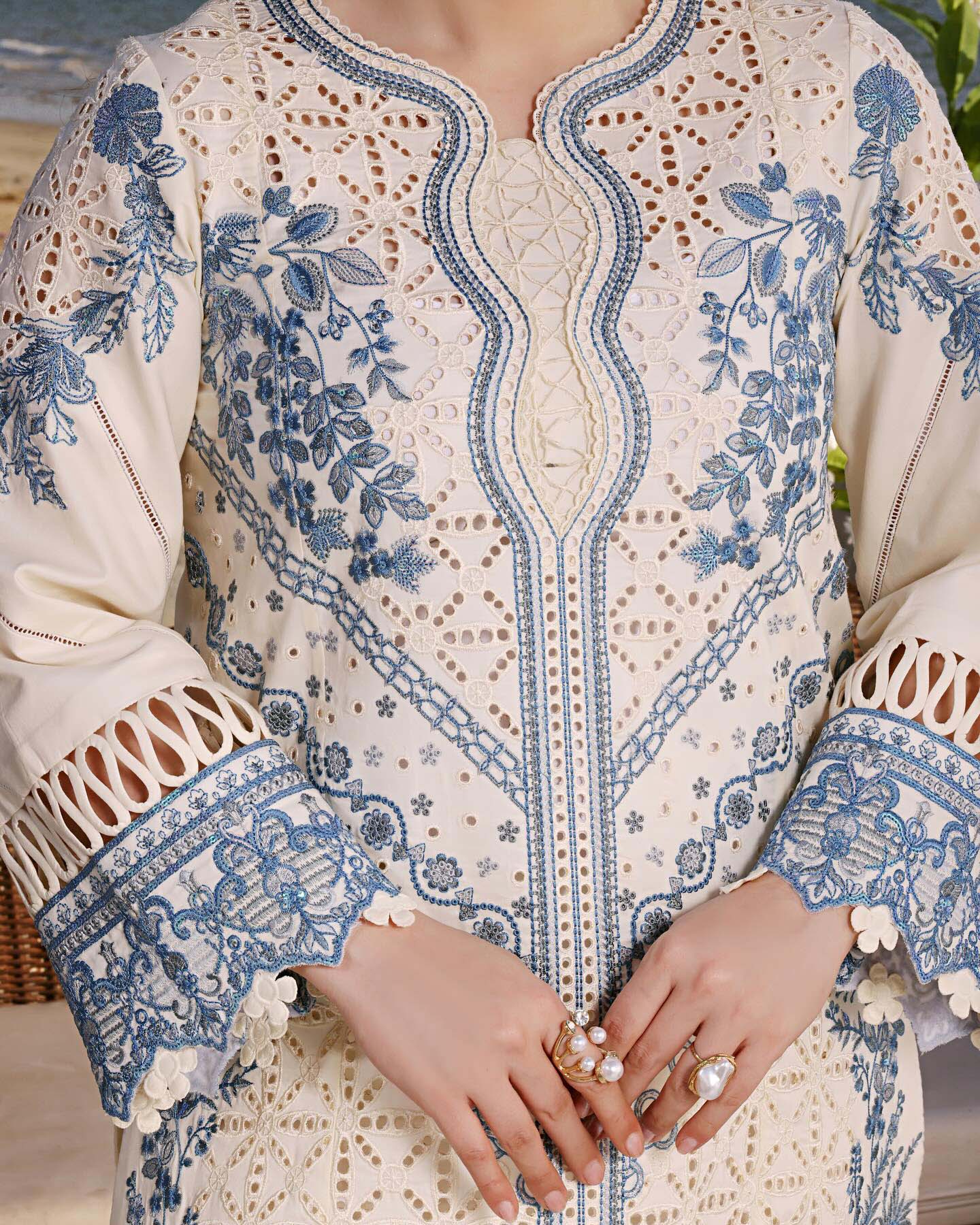 Aneelas Luxury Lawn 3-Piece with Heavy Embroidered Khaadi Net Dupatta Unstitched DPS62