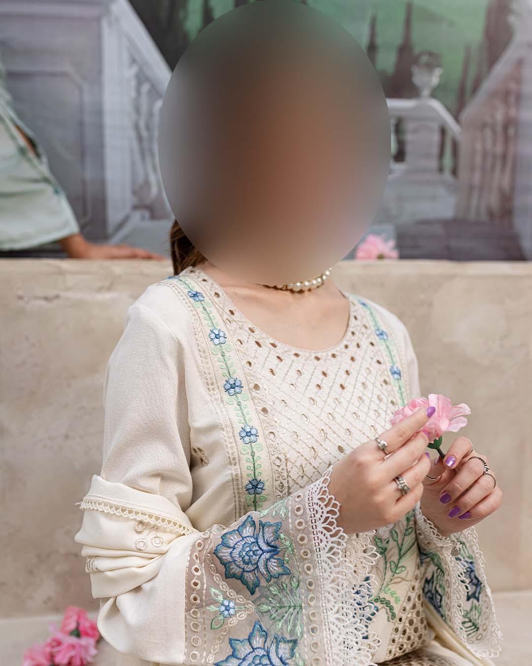 Mahnur Luxury Cotton Lawn Chikankari Embroidered 3-Piece Unstitched UP375