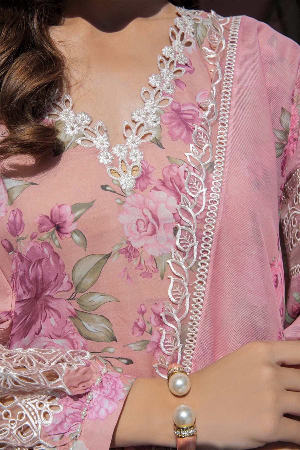 Baroque Embroidered Lawn 3 Piece Unstitched Suit - Image 6