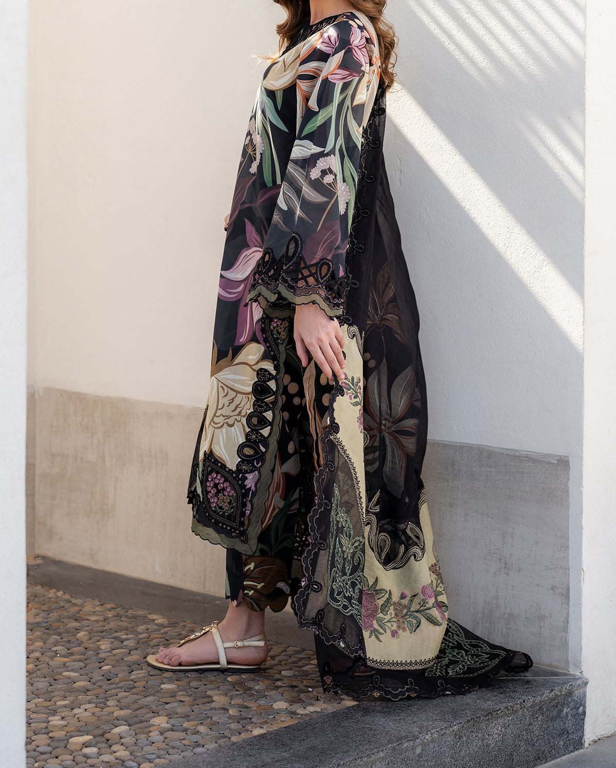 Baroque 3 Piece Unstitched Embroidered Lawn Suit - SF-4090 - Image 2
