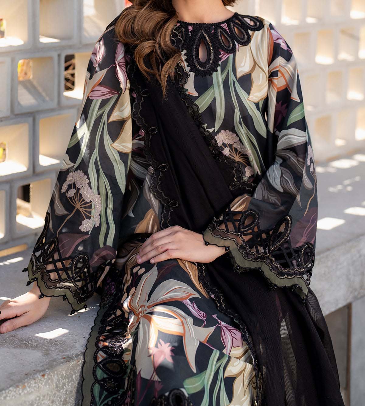Baroque 3 Piece Unstitched Embroidered Lawn Suit - SF-4090 - Image 6