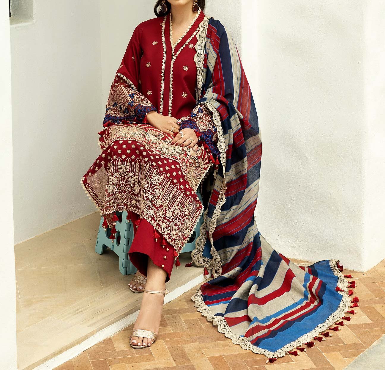 Zainab Chottani Unstitched 3-Pcs Chikankari Lawn Cotton with Khadi Net Dupatta ZC002 - Image 4