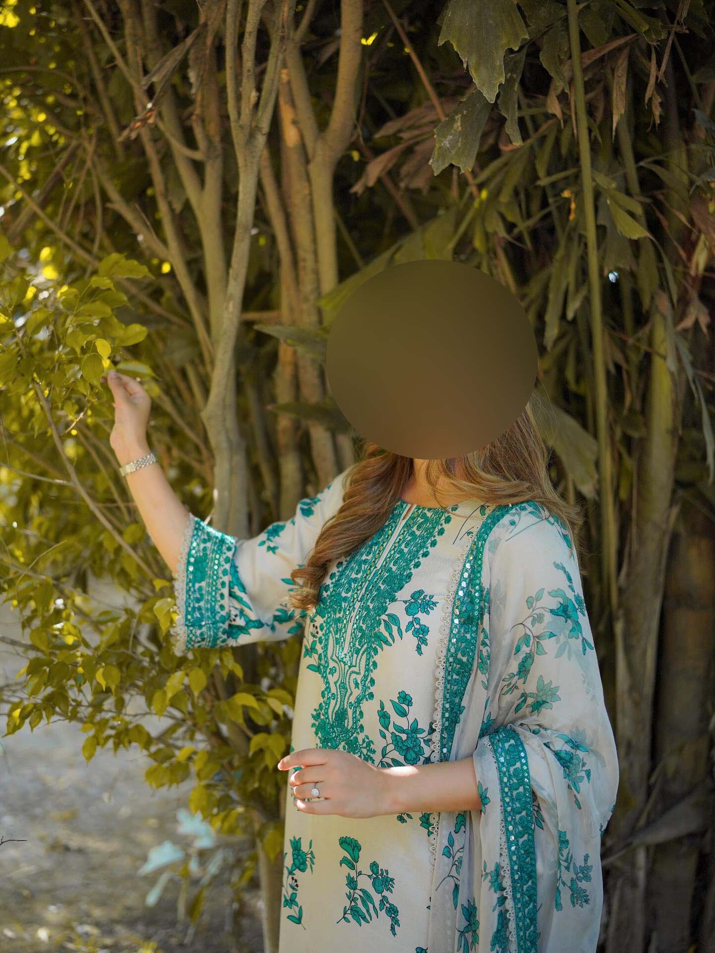 Aneelas Lawn Suit with Chiffon Dupatta & 9MM Sequence Work A316 - Image 4